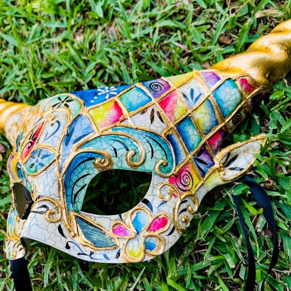 Venetian Gold Fairy Devil Horn Sexy Masquerade Mythical Women Party Eye Mask - Picture 5 of 5